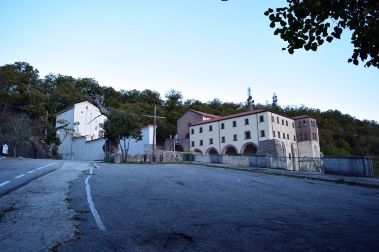 Santuario dei Lattani al Monte Camino